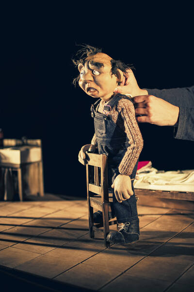 Farol . 145.66 Farol . 145